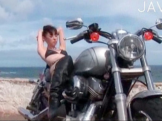 Horny Nippon biker chick in sexy bikini fucks XXX mountain bike ride in Tokyo