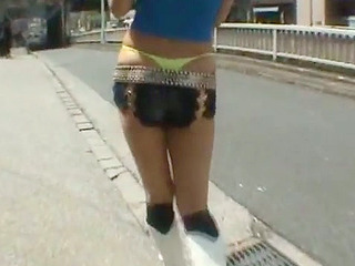 Fucking a sweet Asian babe outdoors in the nippon nature